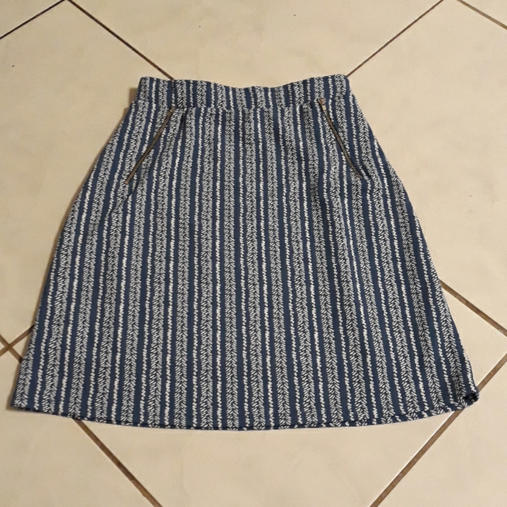 ~Blue and white skirt~